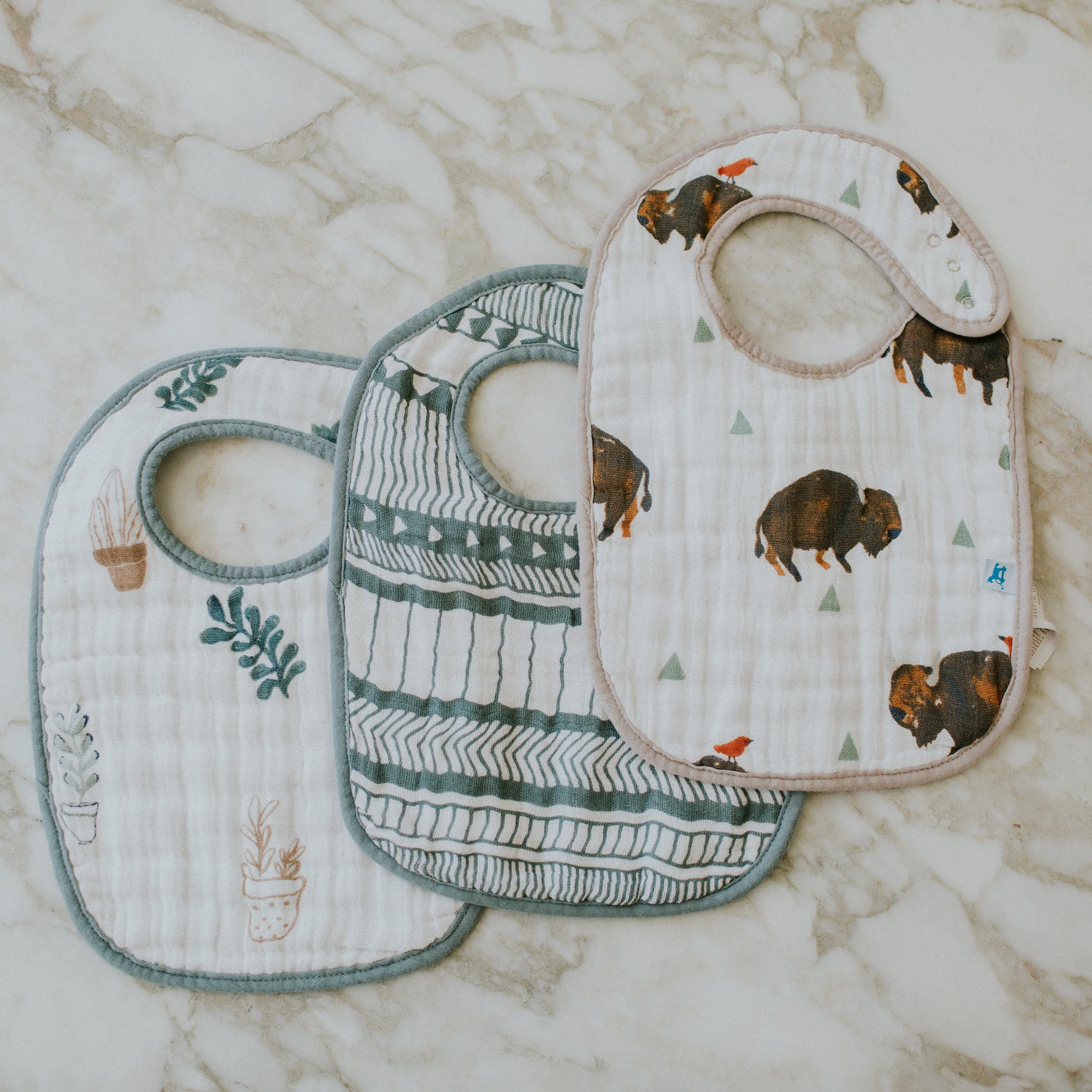 Cotton Muslin Classic Bib 3 pack - Bison - Image 8