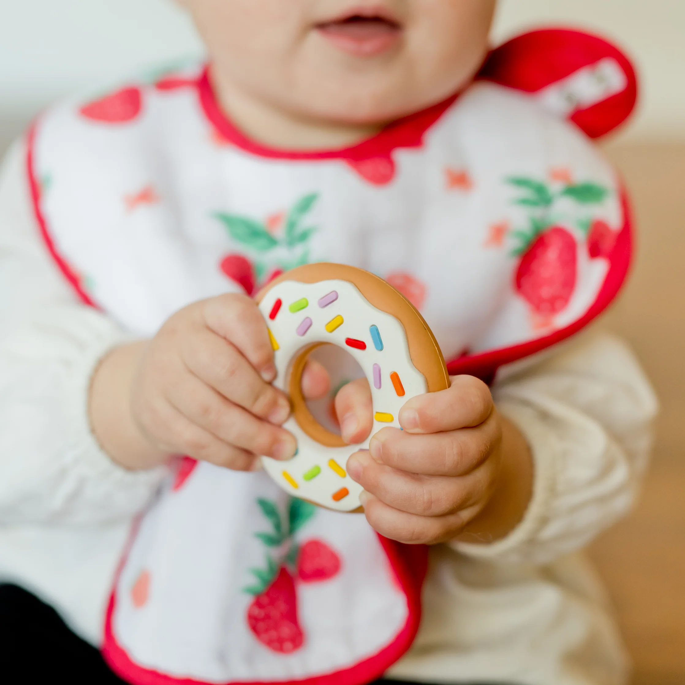 Cotton Muslin Classic Bib 3 pack - Berry Lemonade - Image 9
