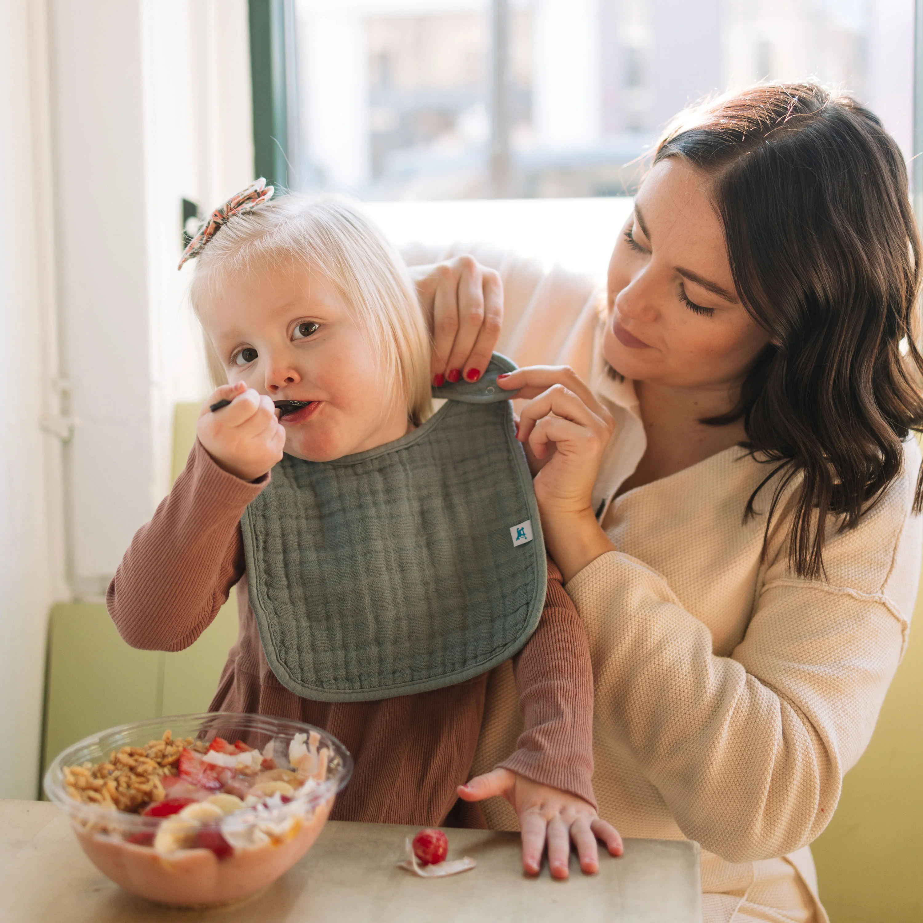 Cotton Muslin Classic Bib 3 Pack - Farmyard - Image 12