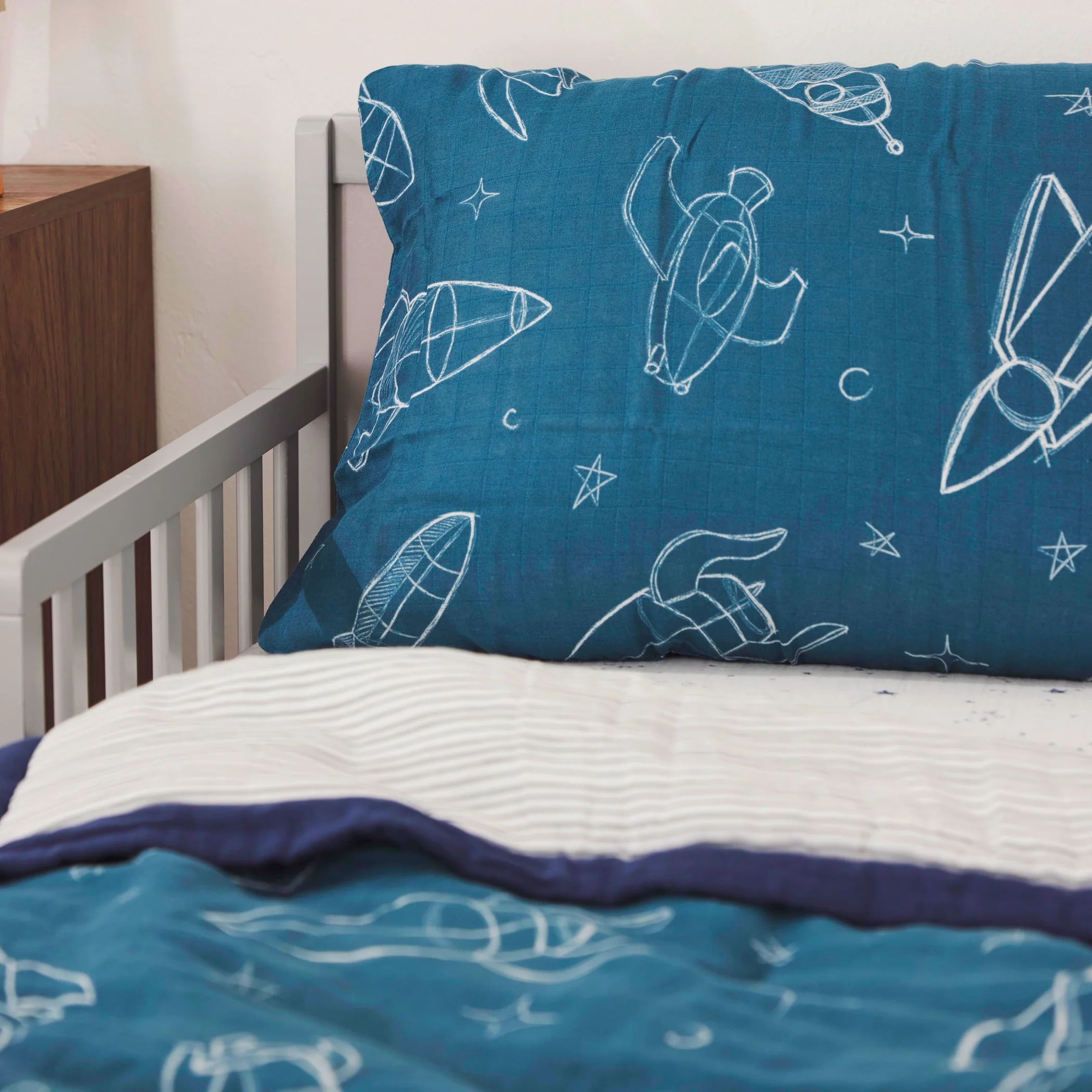 Cotton Muslin Pillowcase 2 Pack - Blast Off - Image 8