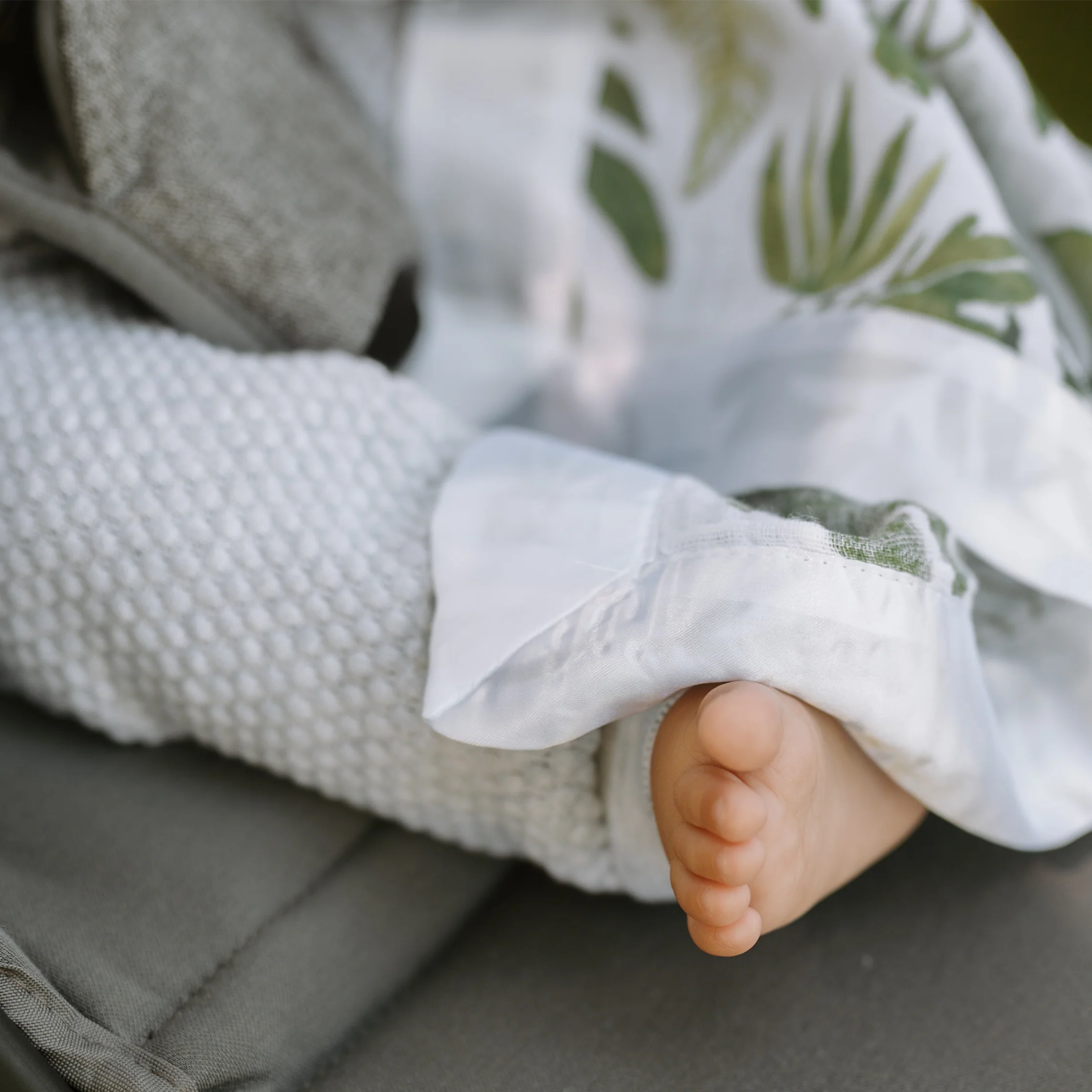 Cotton Muslin Security Blanket 3 Pack - Tropical Leaf - Image 6