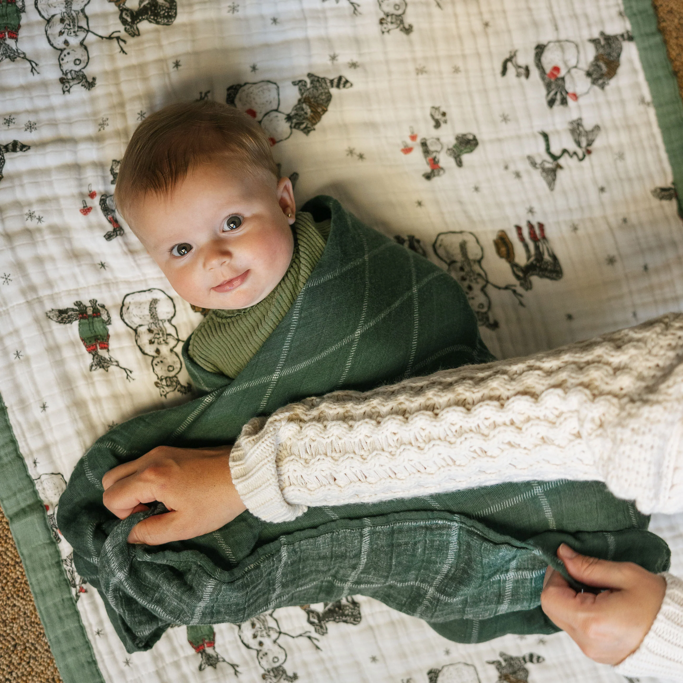 Cotton Muslin Swaddle Blanket 3 Pack - Snow Day - Image 12